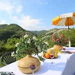 Casa vacanze Mansion In With Pool