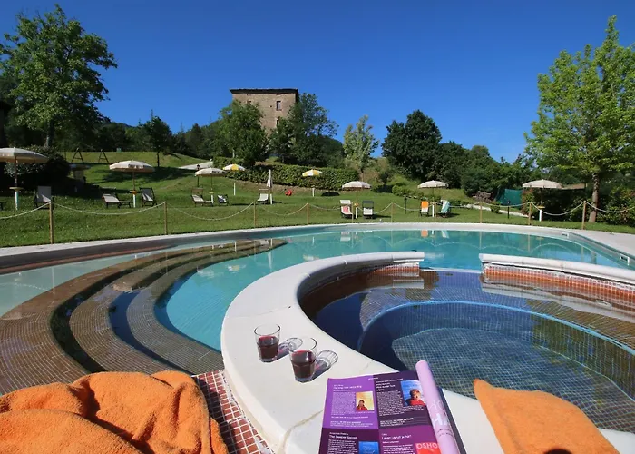 Mansion In With Pool Apecchio